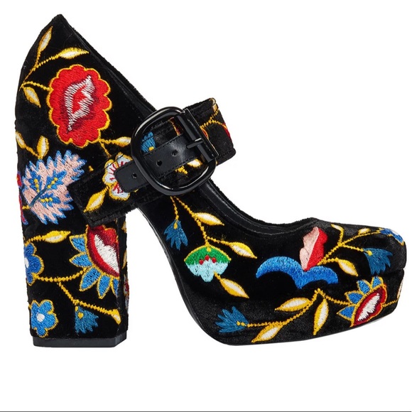 Alice + Olivia Shoes - Alice & Olivia Gloria tapestry velvet platform heel NWOB size 38.5